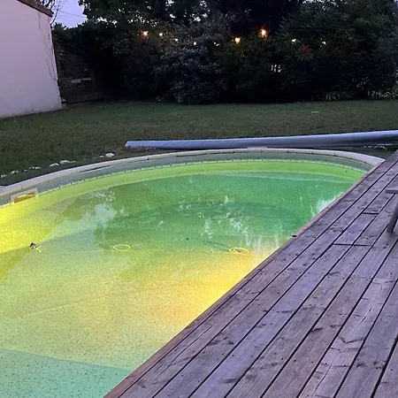 Feriehus Comfortable House, Swimming Pool, Drome Ardeche