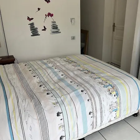Comfortable House, Swimming Pool, Drome Ardeche בית נופש Montélimar